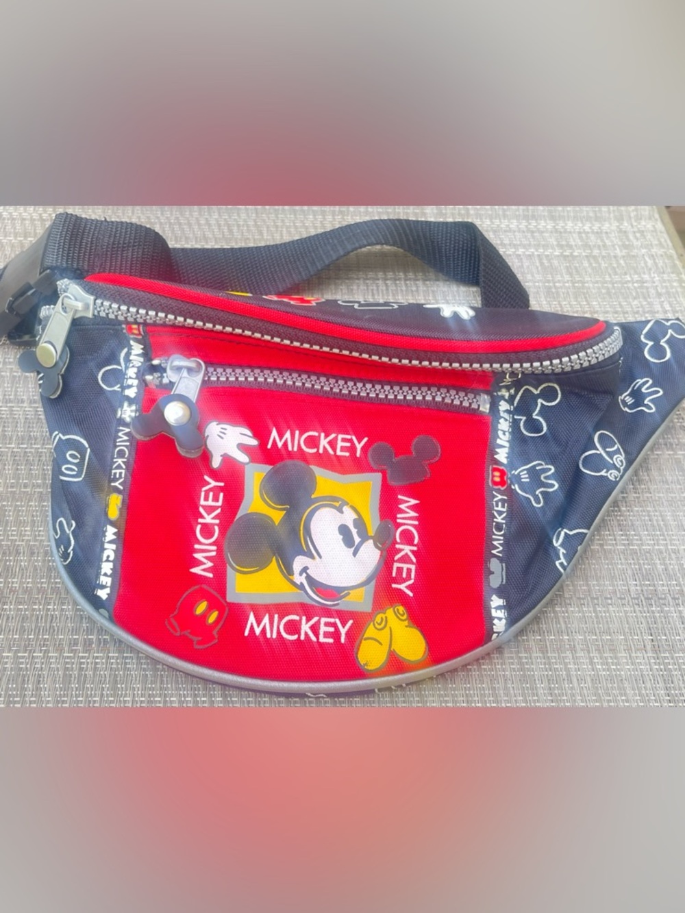 DISNEY Vintage Mickey Walt Disney World Belt Bag Fanny Pack Vacation Hip Pouch